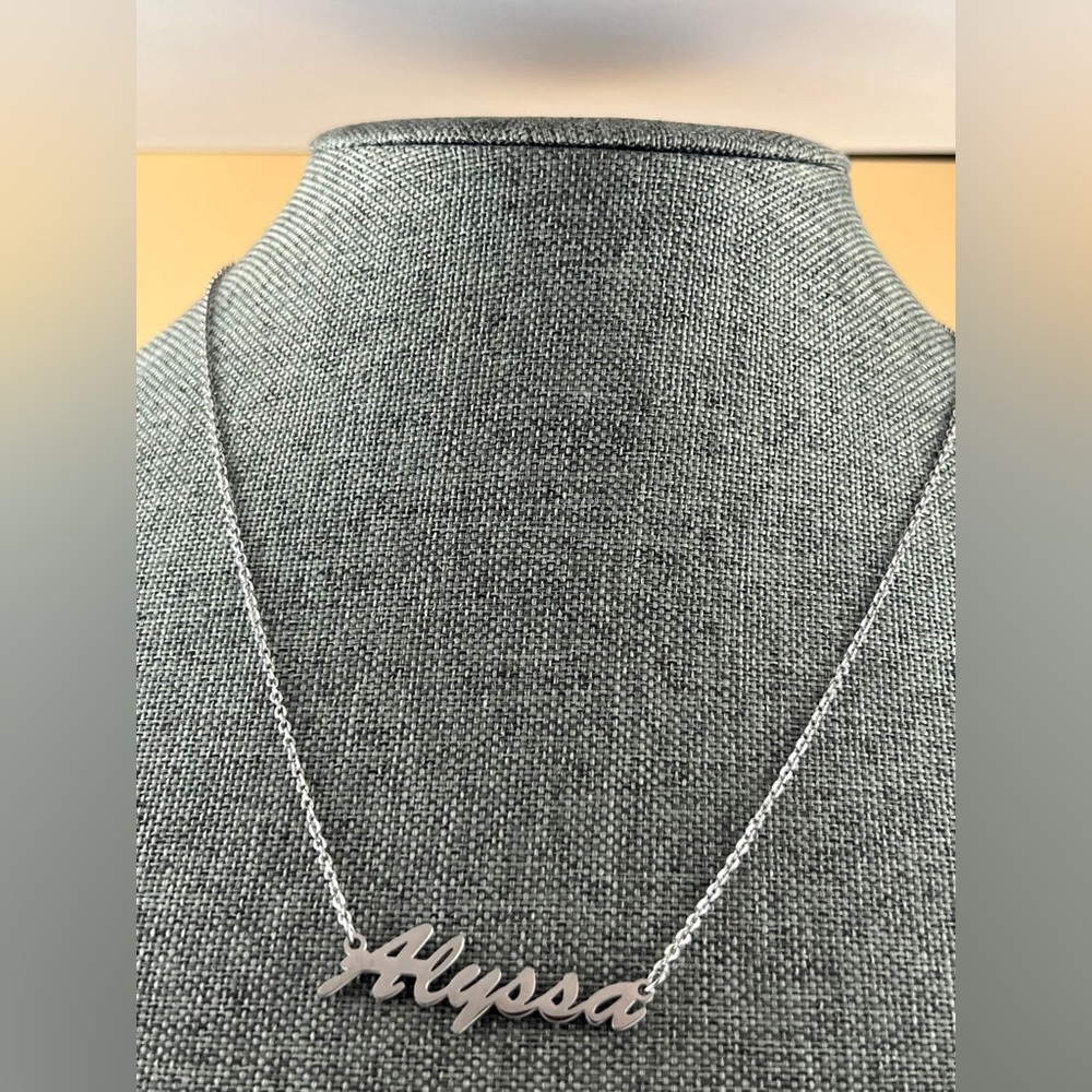 New Alyssa Name Necklace Stainless Steel Name Pendant Jewelry 18”